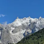 Nido Alpino - Vista Montagne, E Relax Terme A 150m Daire
