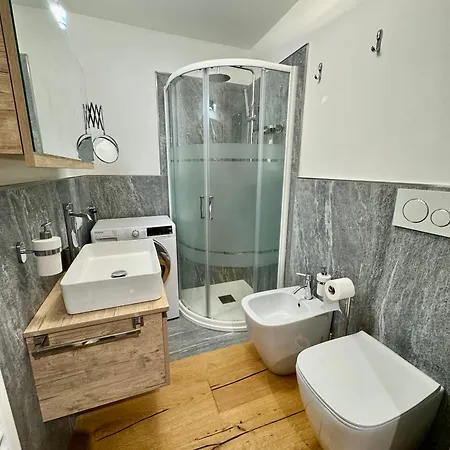 Nido Alpino - Vista Montagne, E Relax Terme A 150m Apartamento *